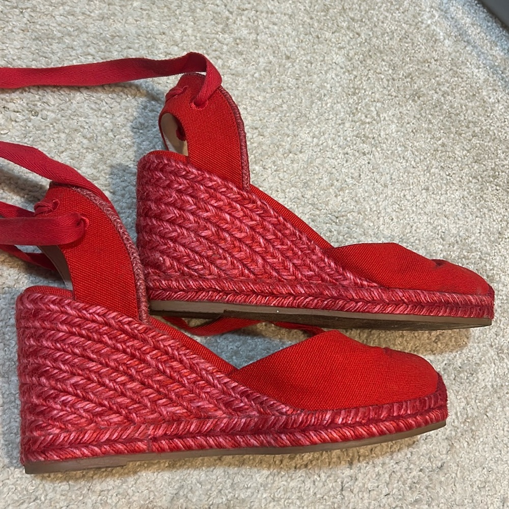 Stuart Weitzman Marguerita canvas wedge red sandals - Picture 5 of 12